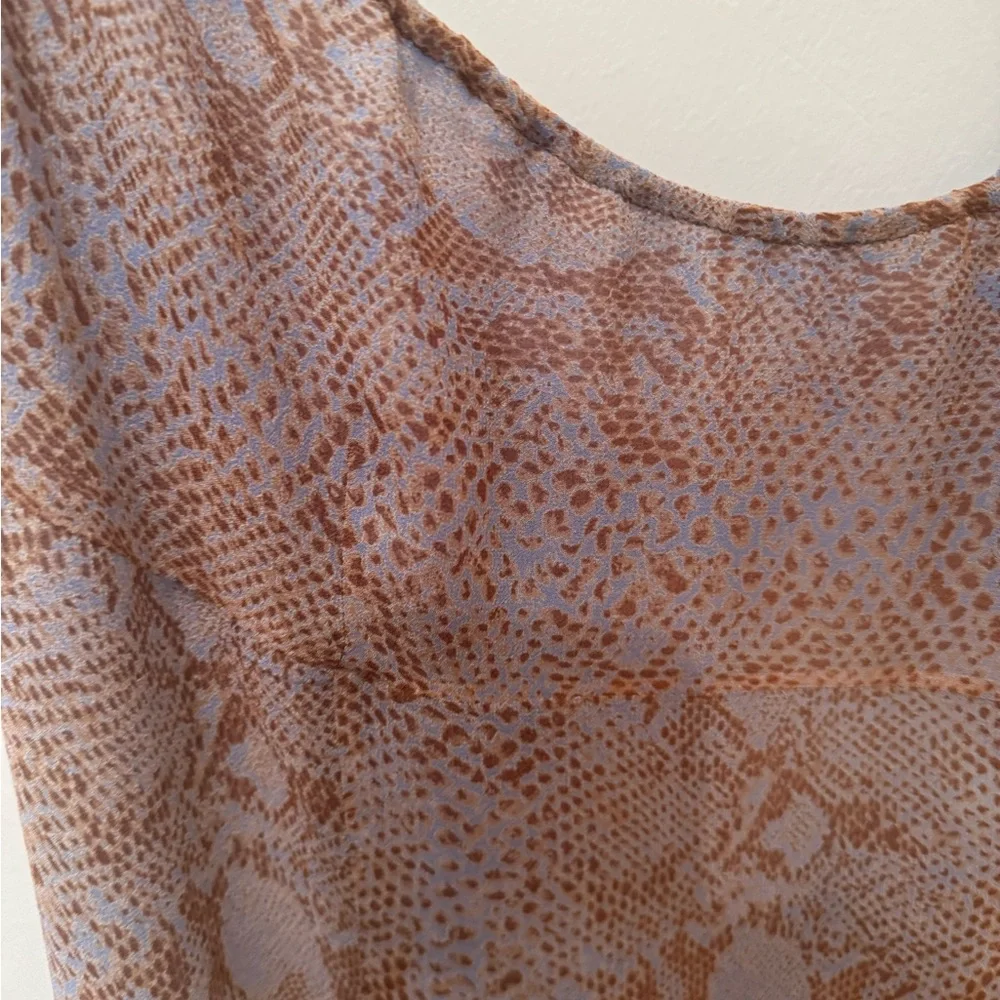 Tahari slip spaghetti strap 100% silk dress. Size 12.
NEWLY dry cleaned. - Picture 4 of 13